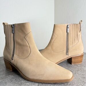 NEW Donald J. Pliner Banks Tan Suede Distressed Western Bootie Women’s Size 9.5